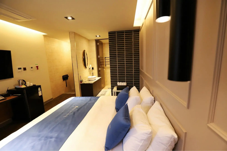 Hotel Bentley