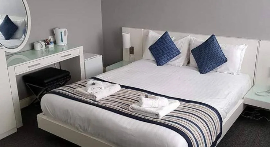 Riviera Hotel
