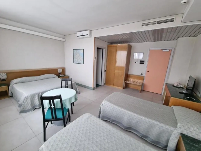 Standard Quadruple room