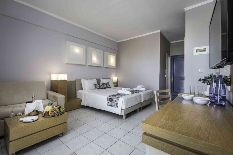 Sovereign Beach Hotel photo 6
