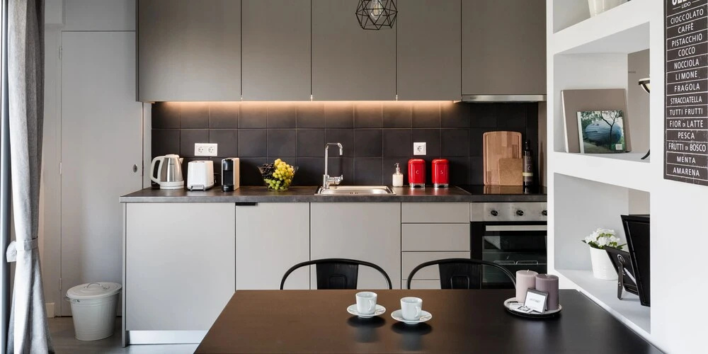 UPSTREET Minimal 2BD Apt-Lycabettus view