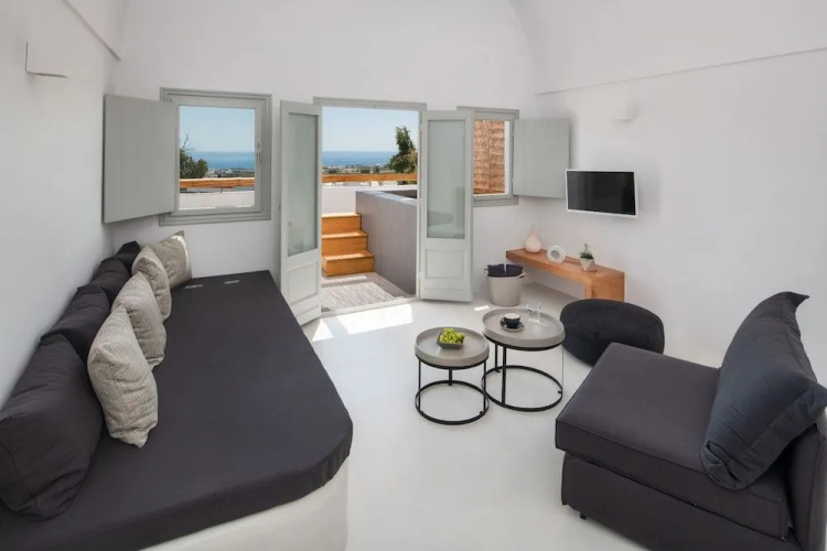 June Twenty Suites