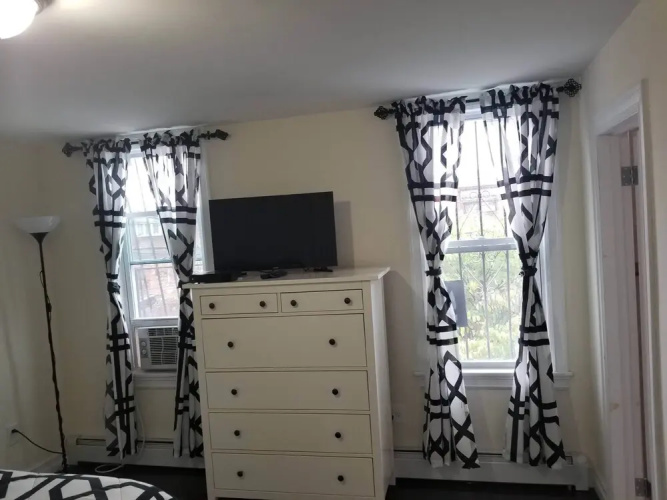 2 Bed Rooms Shared Brooklyn Apartment