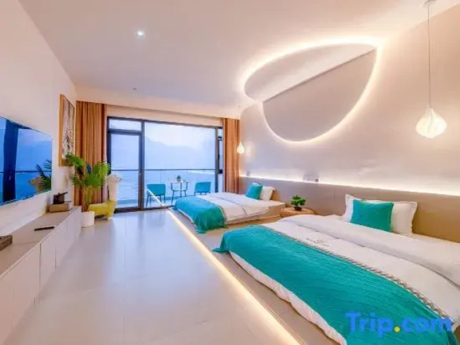 Standard Twin room with sea view