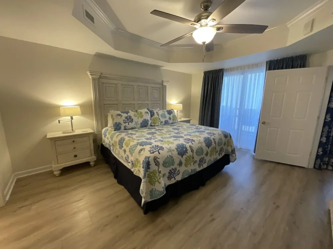 1107 Royale Palms 3 Bedroom Condo