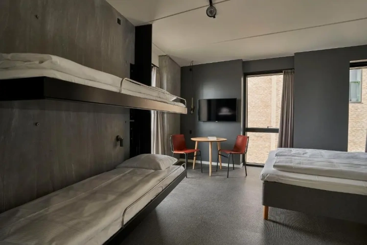Standard Triple room