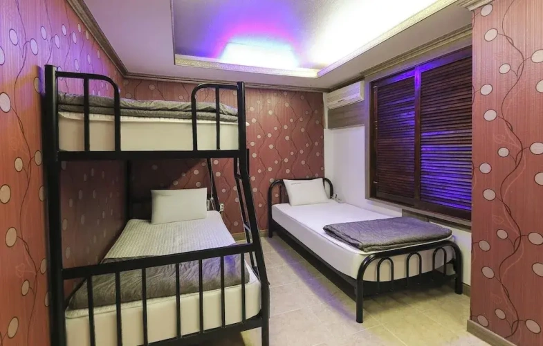 1 Bedroom Standard Triple Family room