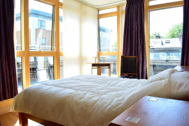Spacious 3 Bedroom Apartment