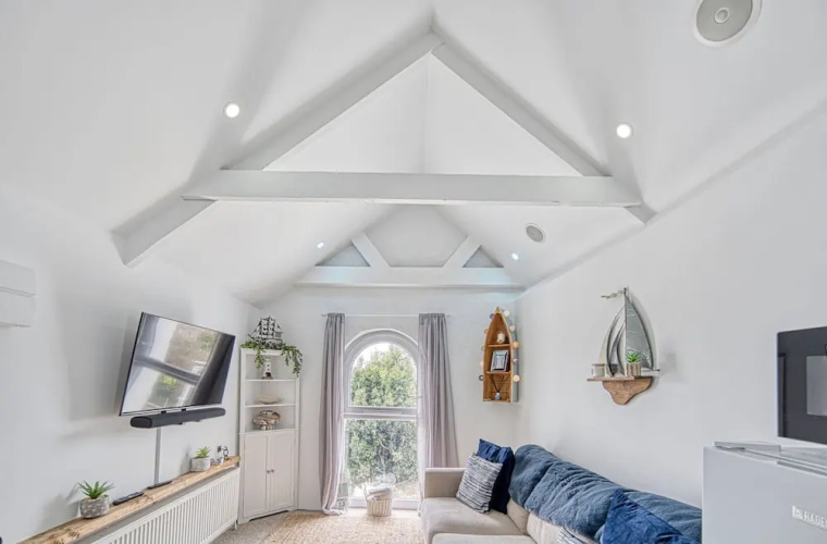 Host Stay Sail Loft