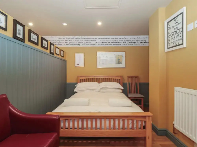Suite 2