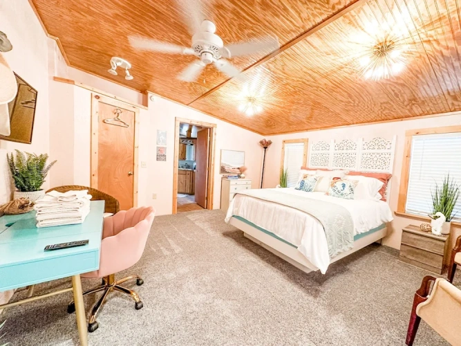Deluxe Double Suite with balcony