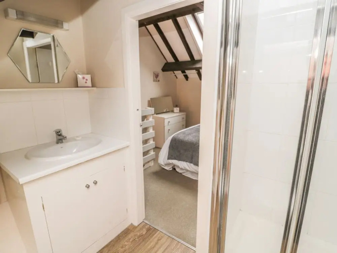Robin Cottage