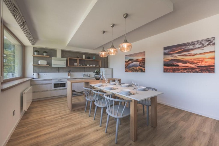 Triple Apartment with mountain view