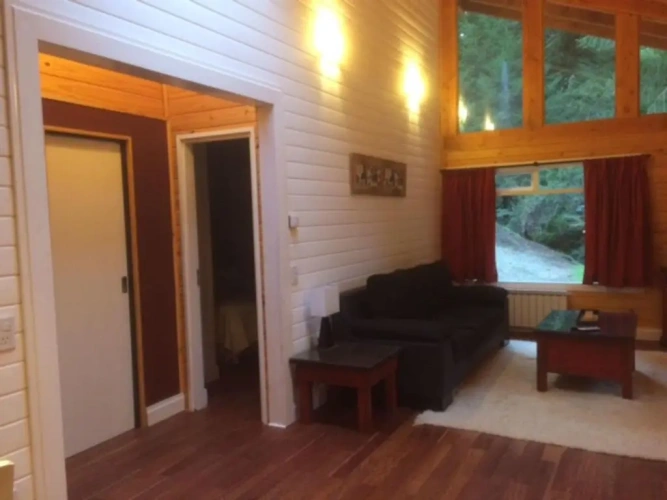 2 Bedrooms Cottage