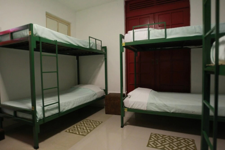 Hangar Rio Hostel