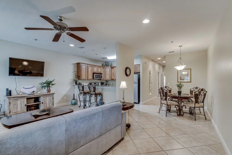Laguna Breeze Unit C