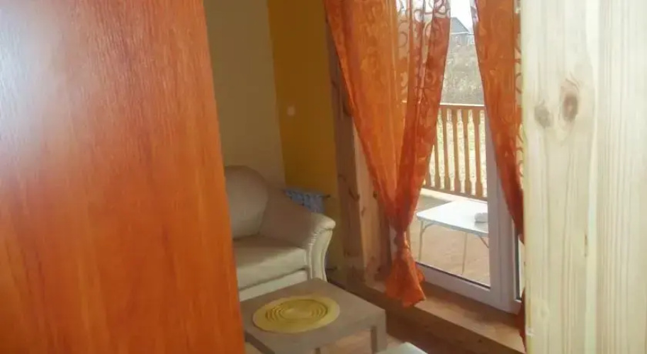 Pokoje pod Dębami