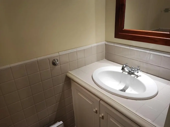2 Bedrooms Cottage
