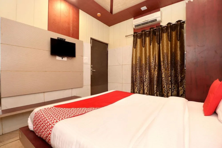 OYO 22559 Mild Inn