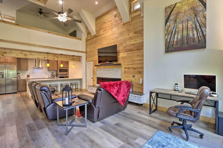 New Construction With Modern Design & Hot Tub!