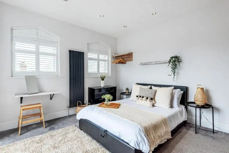 Locket Studio - Cosy Apartment with Balcony