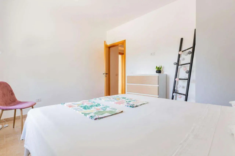 2158 B&B Carrubeto