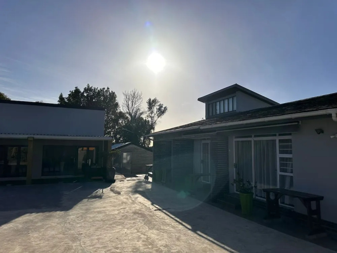 Arise Boutique Guesthouse - East London
