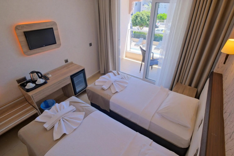Moni Hotel