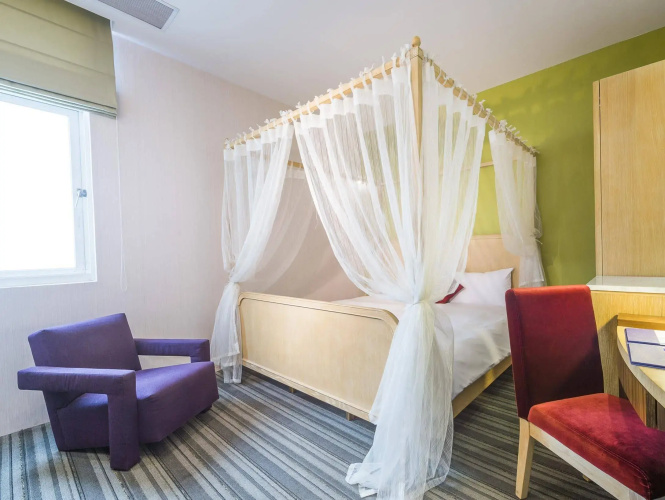 In Young Hotel