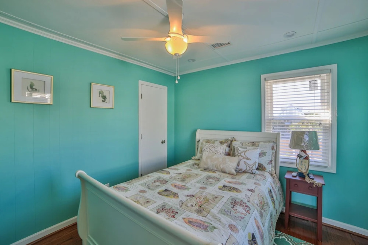 1691 E. Folly Beach - 3 Br Home