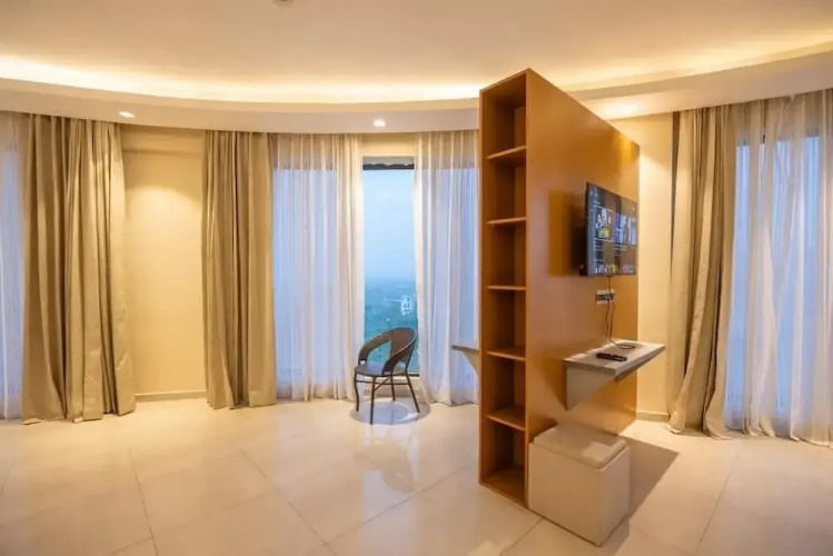 Omaxe Hazratganj Lucknow Suites & Inn