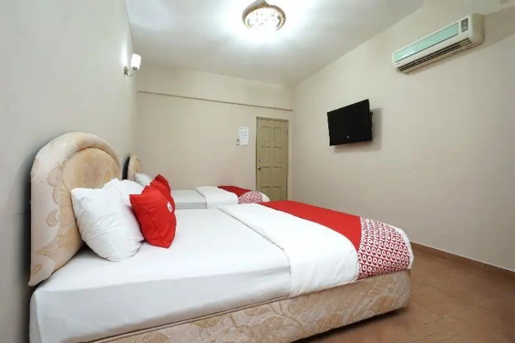 Quadruple Suite