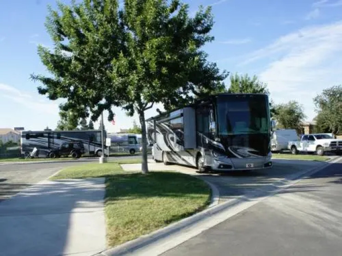 Bakersfield River Run Rv Park