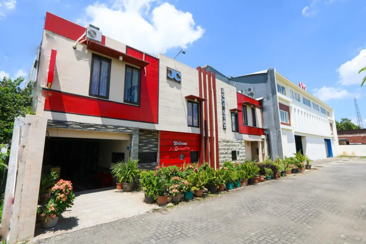 Oyo 3239 Jc Hotel