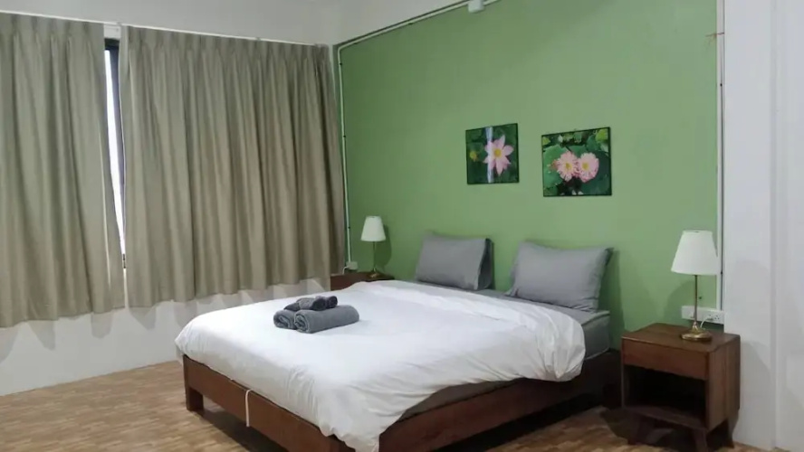 Tom Guest house