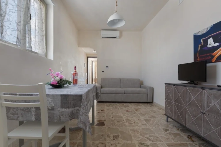 1 Bedroom Standard Suite