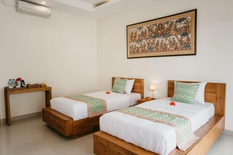 Standard Twin room
