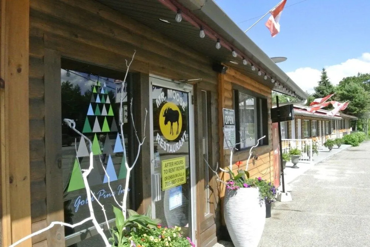 Gold Pine Inn Motel