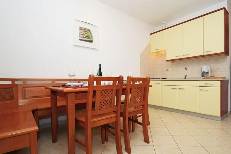 3 Bedrooms Deluxe Apartment with balcony and beachfront