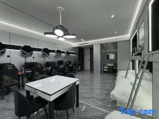Standard Quintuple room