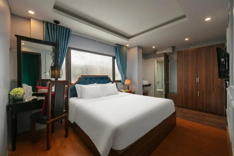 Elegance Premium Hotel