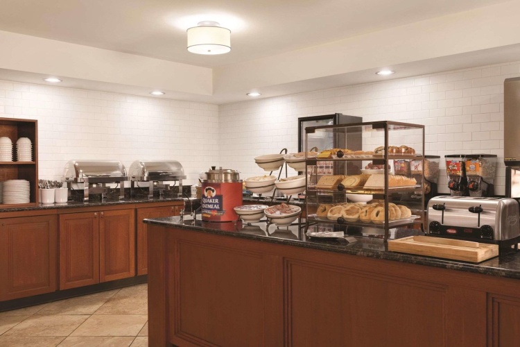 Country Inn & Suites by Radisson, Traverse City, MI photo 13