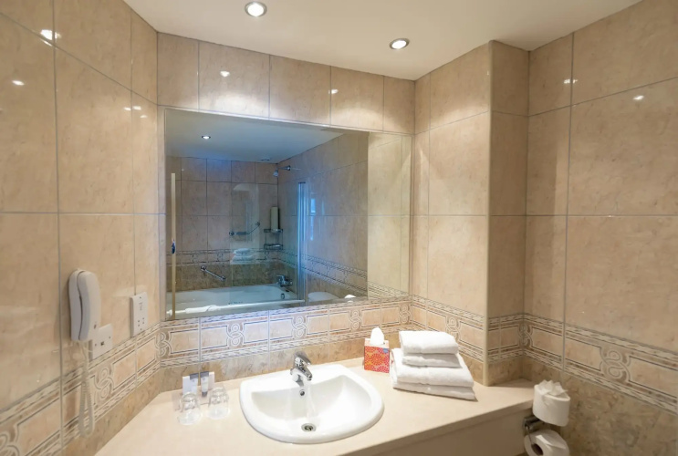 Brook Lodge Boutique Hotel