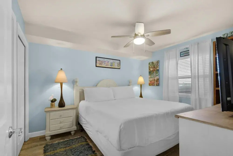 Pelican Isle 411