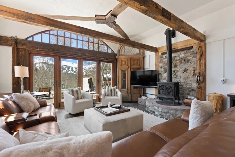 2 Bedrooms Cottage