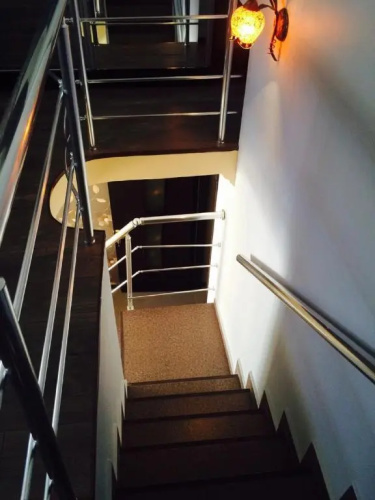 Nana's apartment