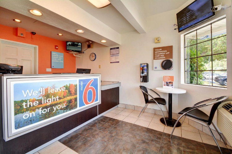 Best Western Camelot Inn