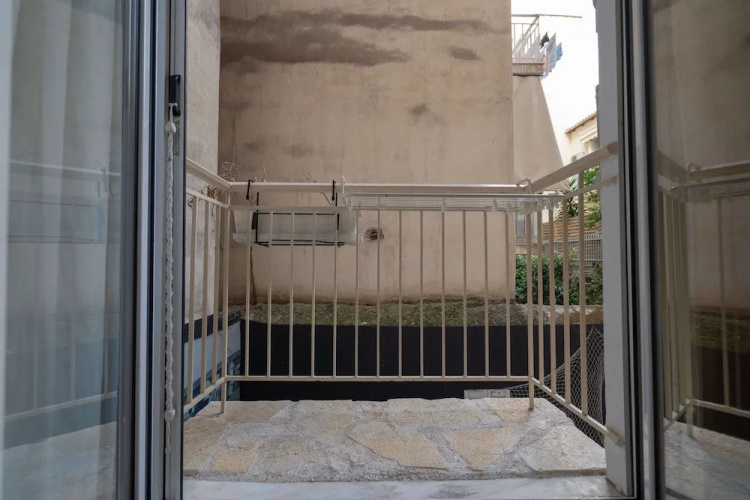 Koukaki Groove apt