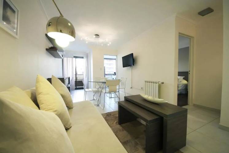 Bvd. Illia Flat MEC