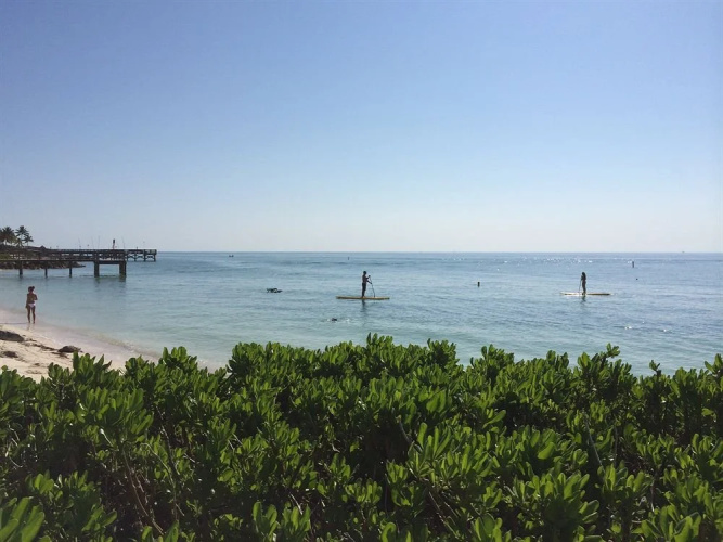 Cabana Breezes Suites